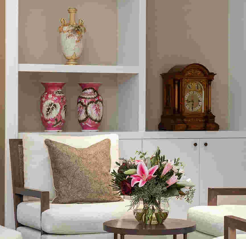 shelves-with-antique-home-decor-items