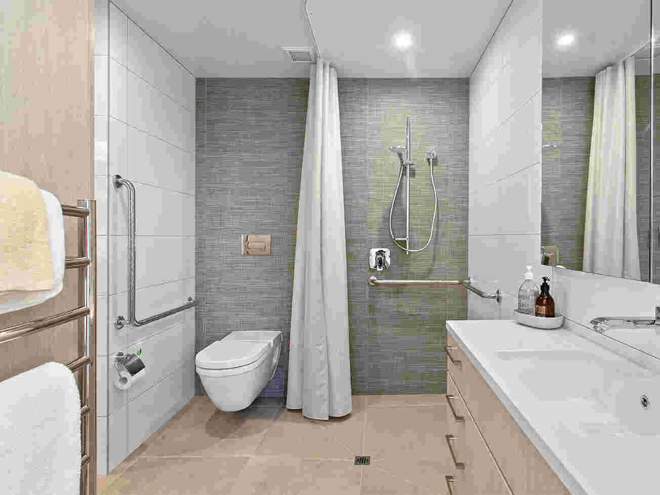 spacious-bathroom-holly-lea-village-residences